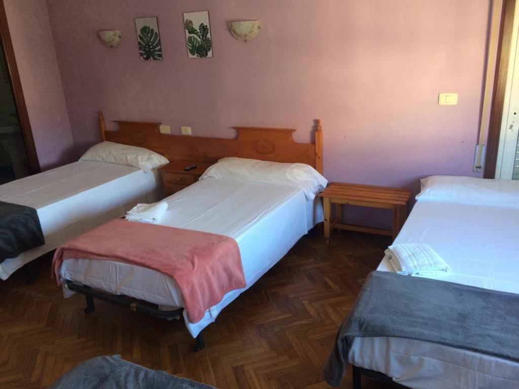 Albergue Hostal Telmo Tui Exterior photo